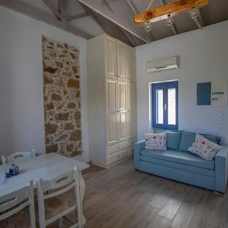 Thea Menetes Apartment Menetaí