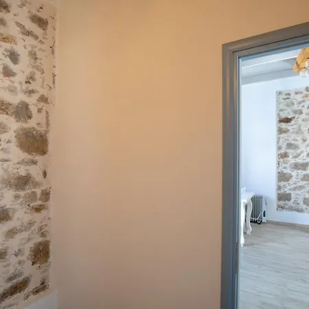 Apartment Thea Menetes *