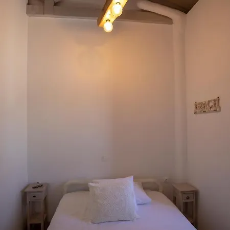 Apartment Thea Menetes