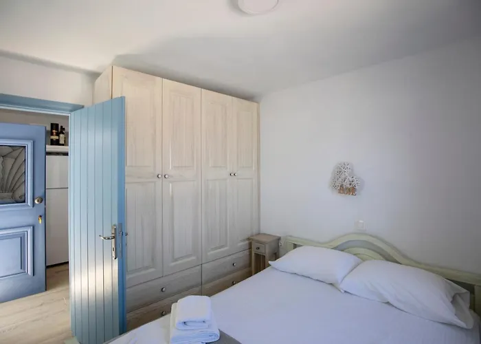 アパート Thea Menetes *