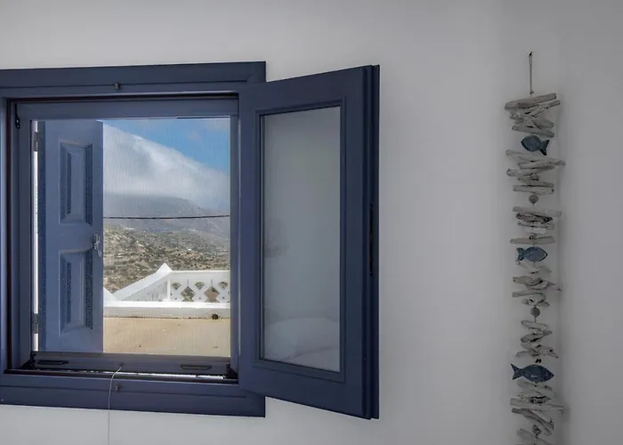 アパート Thea Menetes