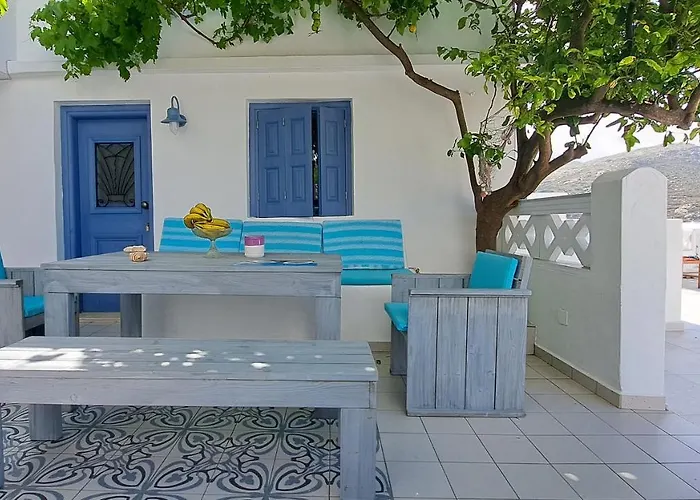 Thea Menetes * Menetaí