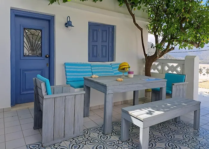 Thea Menetes アパート *