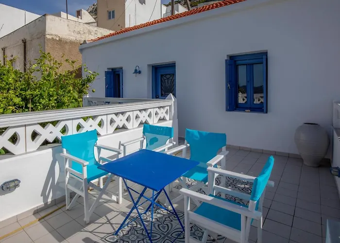 Thea Menetes * Menetaí