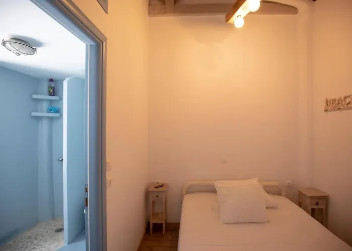 Thea Menetes アパート Menetaí